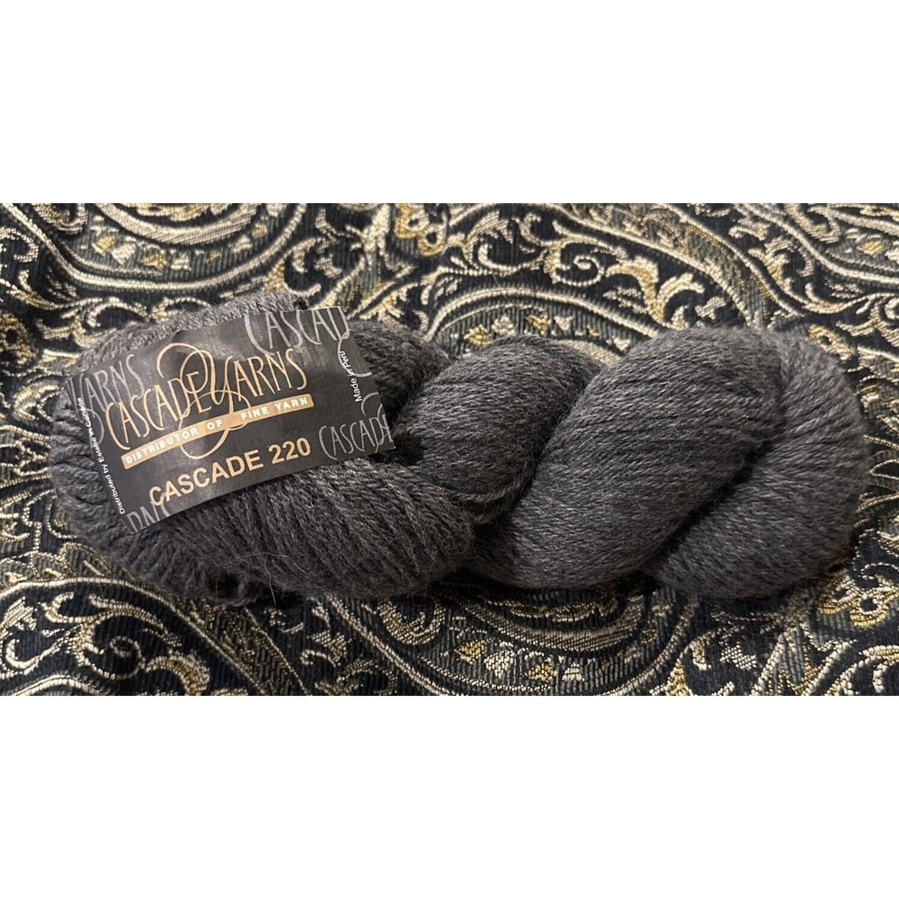 Cascade Yarns Cascade 220 Fingering Yarn Charcoal 8400 Grey Wool Lot 8399